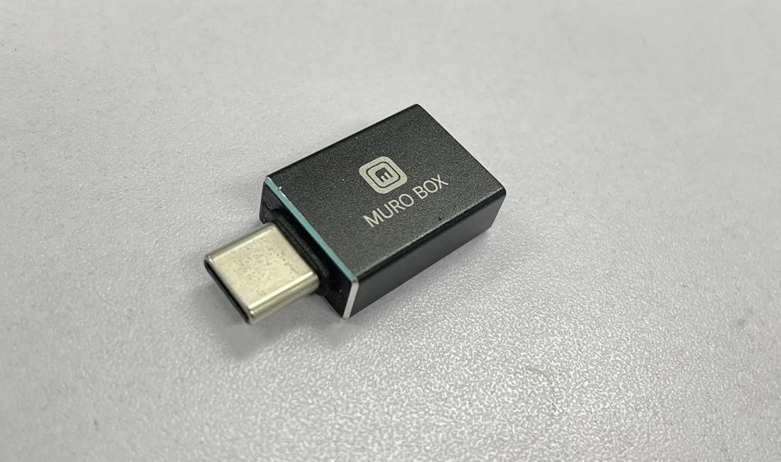 Muro Box-N20 標準版 / N40 サブライム版 / N40 標準版スマートオルゴールをご購入の場合は、出荷時にUSB Type-C変換アダプターを同梱いたします。