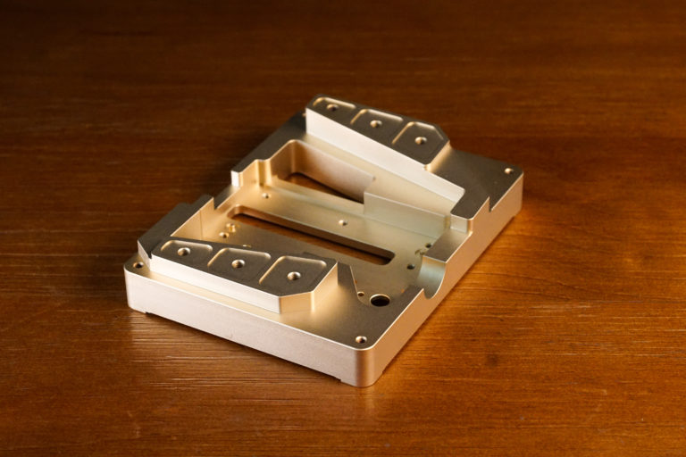 The Only App-Controlled and Programmable Music Box in the World, Muro Box -N40 Sublime pure brass base