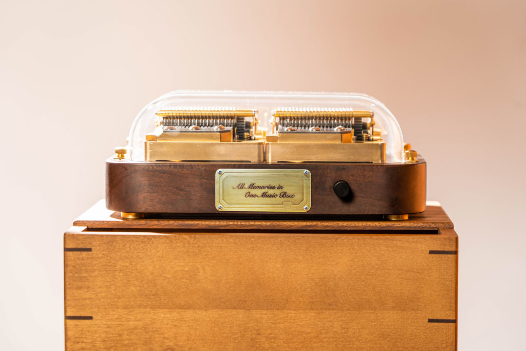 The Only App-Controlled and programmable Music Box in the World: Muro Box N40 Sublime