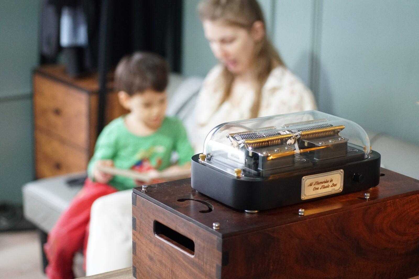 PLAVE MUSIC BOX ミュージックボックス　オルゴール　未使用新品 無料】小さなオルゴールをサンプリングしアトモスフィア音源に