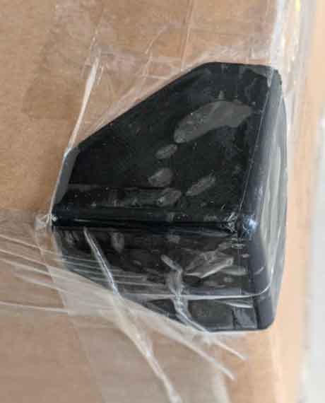智慧音樂盒Muro Box-N40的專屬共鳴箱有針對收納完整音樂盒機台與所有配件設計，整體防撞強度與節省包裹體積的設計都很用心。