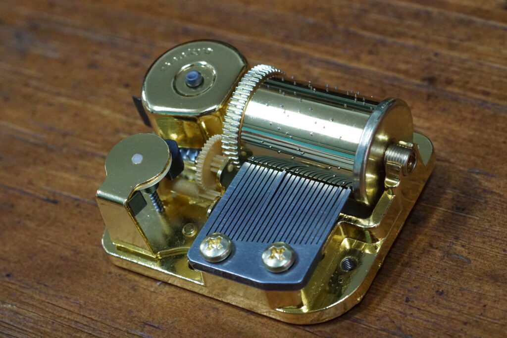 協櫻 23 音階音樂鈴機芯 23N 正面照