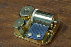 協櫻 23 音階音樂鈴機芯 23N 正面照