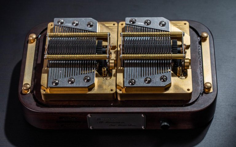 The Only App-Controlled and programmable Music Box in the World, Muro Box -N40 Sublime